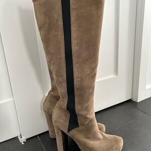 Guess Tan and Black Heeled Boots
